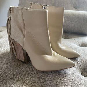 Sam Edelman bootie 3.75” heel ivory with tassels/fringe